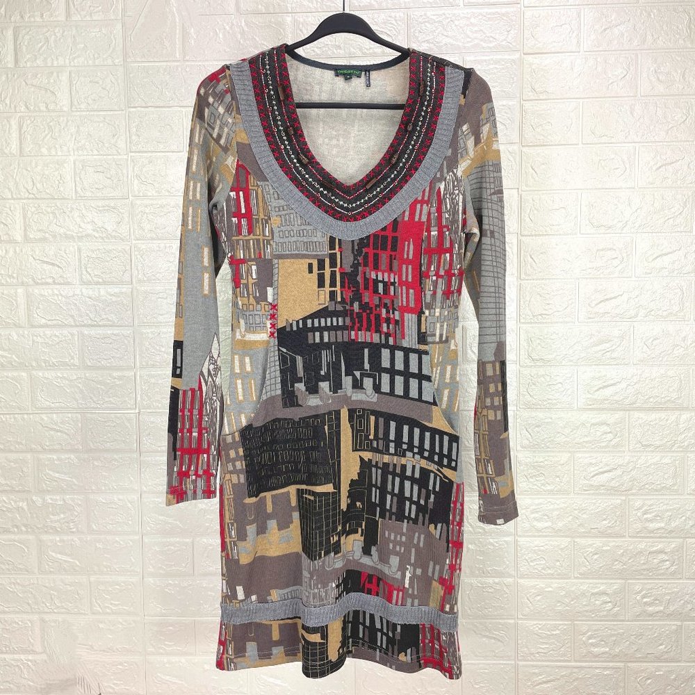TRICOTTO knit dress with art print & embellishments long sleeve - SZ S